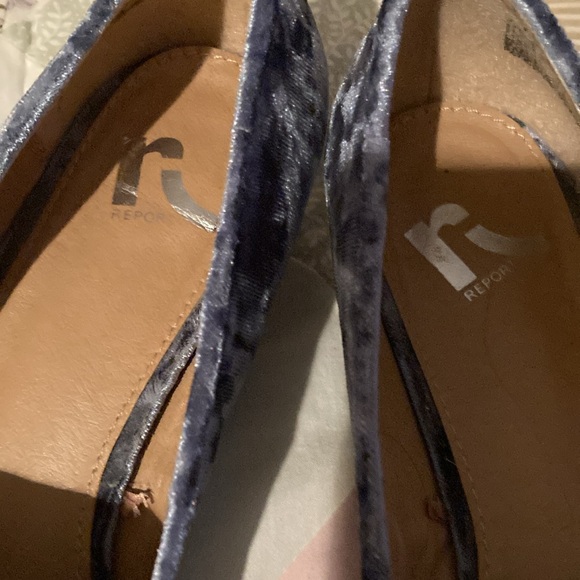 Report blue velvet loafers with 1 inch mirror heels. - Picture 2 of 6